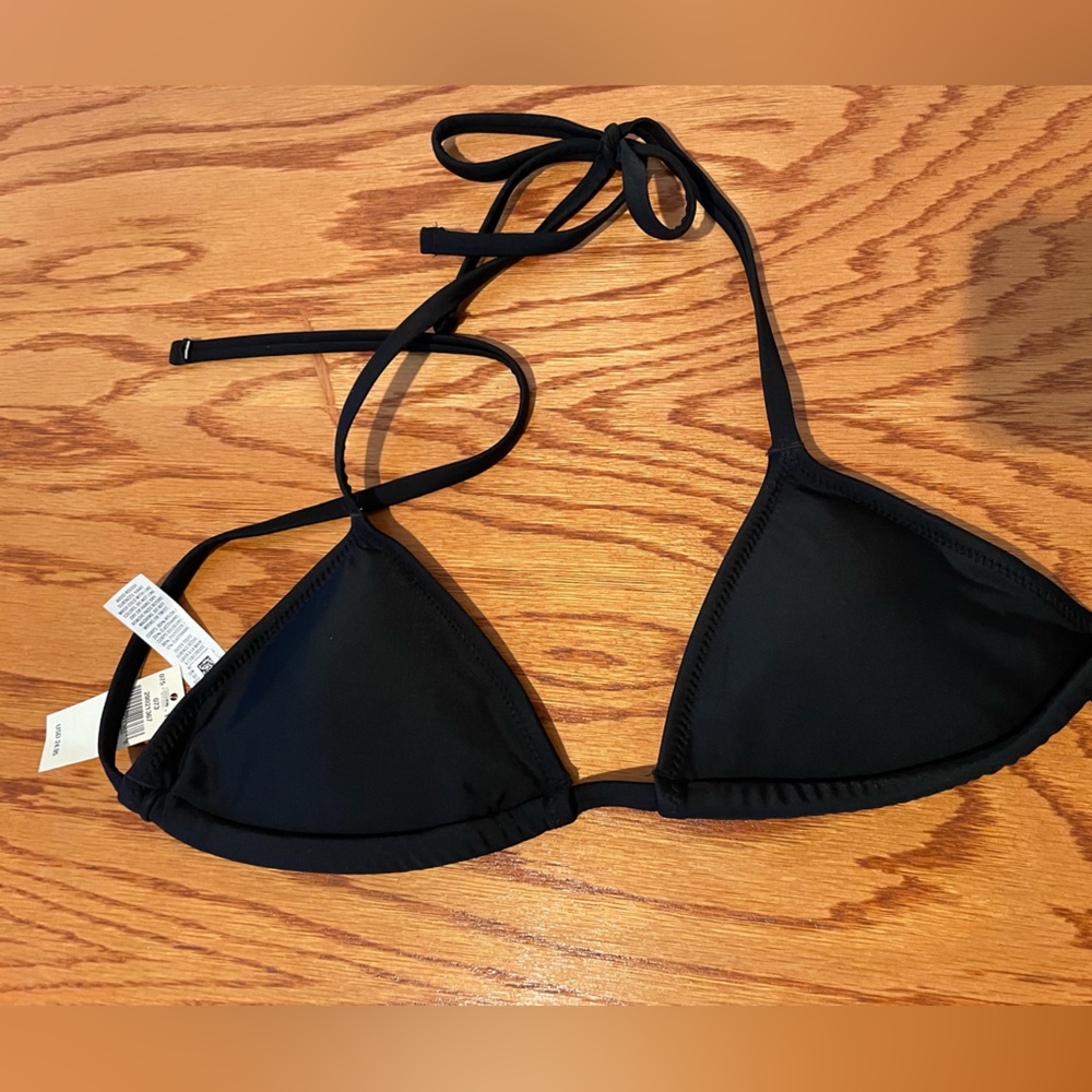 Black bikini top
